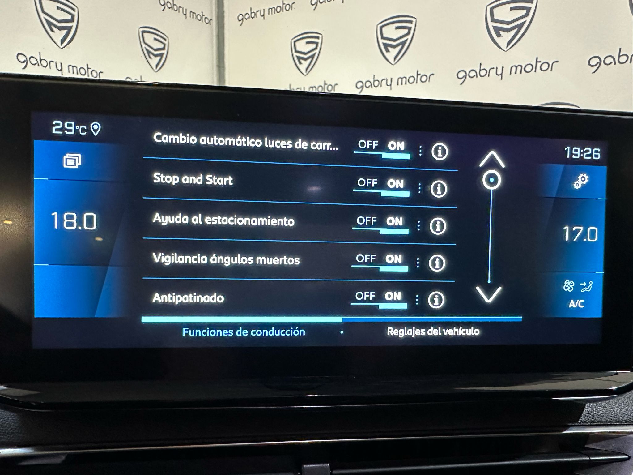 PEUGEOT 5008 1.5 BlueHDI ALLURE PACK